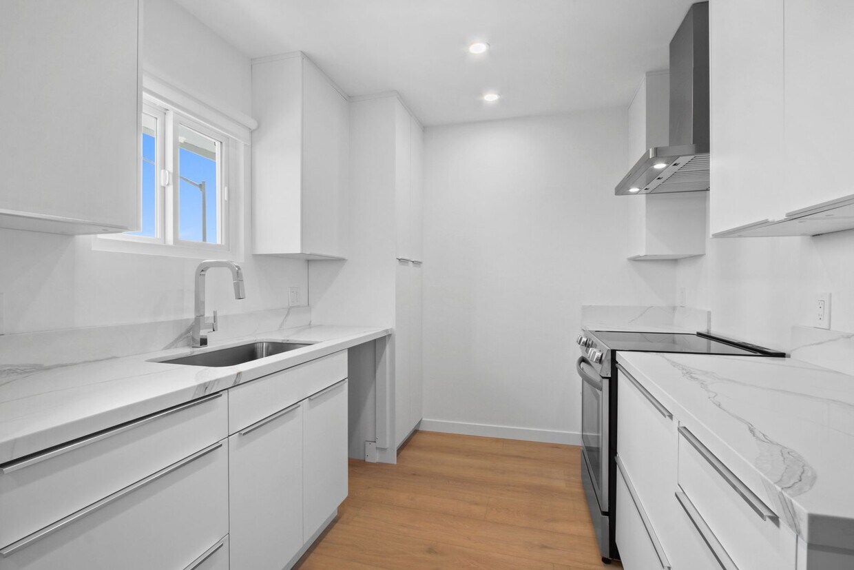 2107 Montana Ave, smc, 2107 Montana Ave, Santa Monica, CA 90403