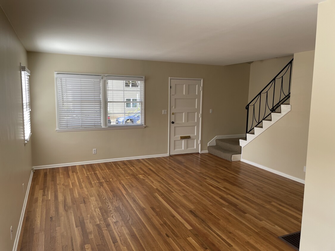 2109 10th St, smc, 2109 10th St, Santa Monica, CA 90405, United States