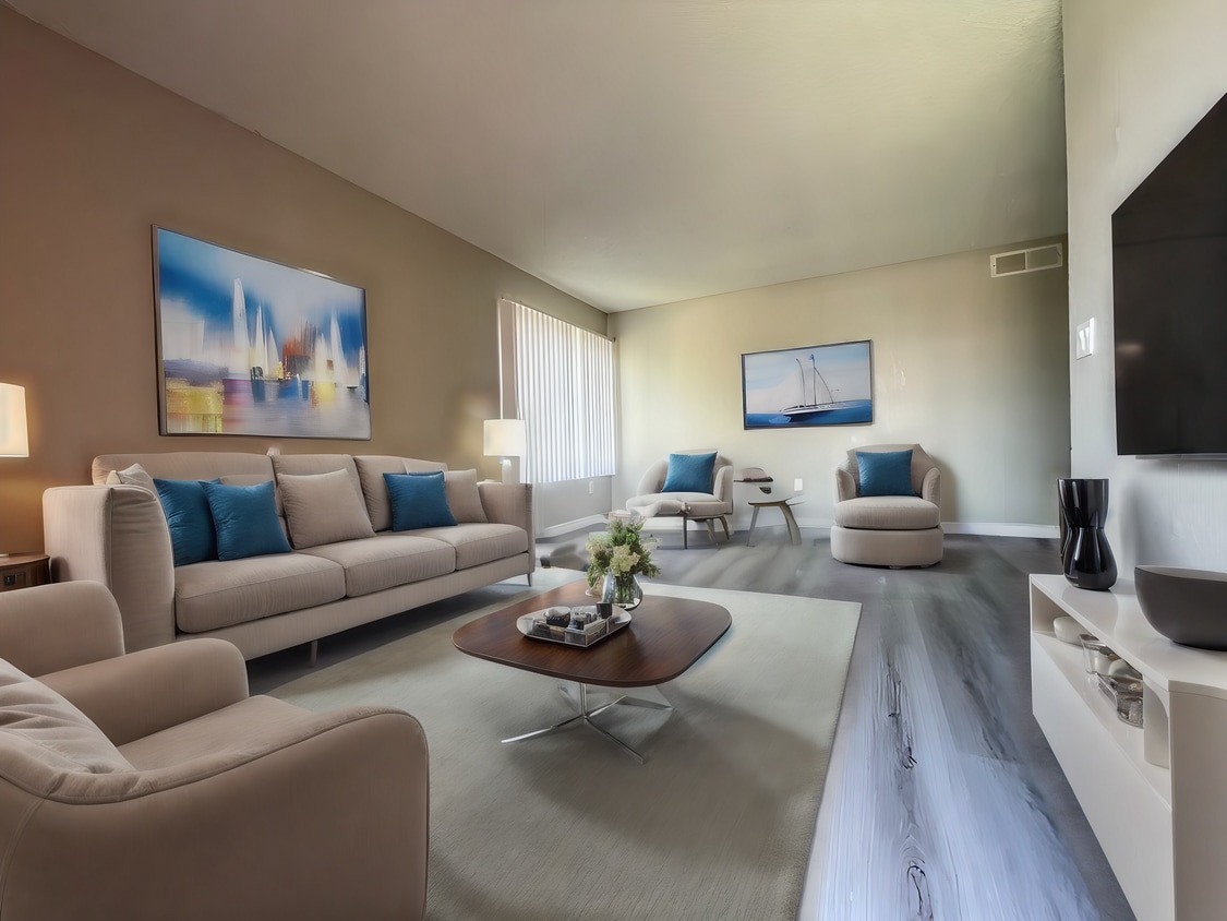 Falcon Pointe Apartments, ucr, 2934 Canyon Crest Dr, Riverside, CA 92507