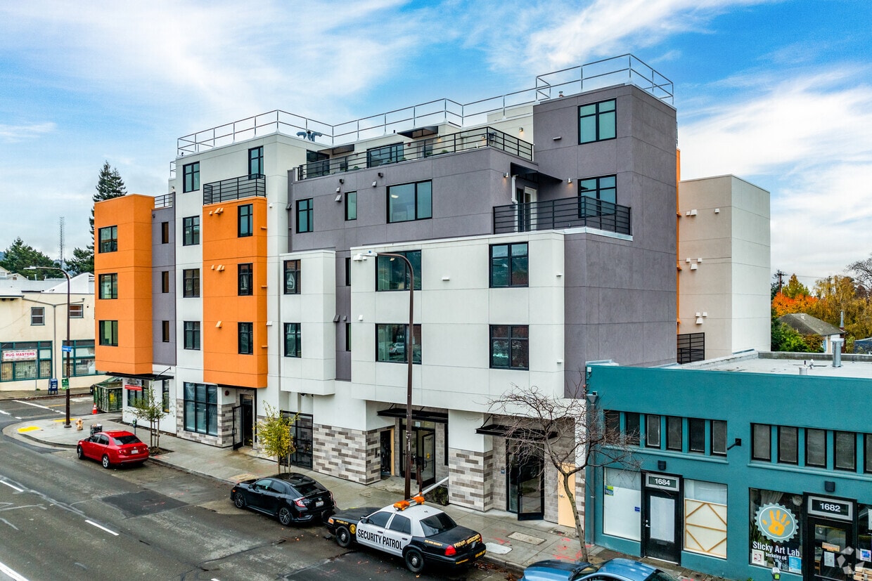 Helios, ucsb, 1698 University Ave, Berkeley, CA 94703