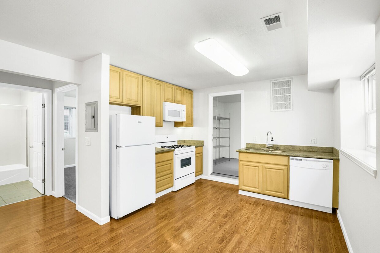 5200 Redondo Ave Unit 5200, berkeley, 5200 Redondo Ave, Oakland, CA 94618