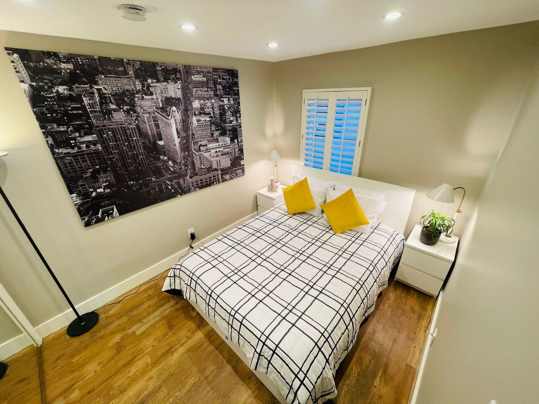 10 27th Ave, smc, 10 27th Ave, Los Angeles, CA 90291
