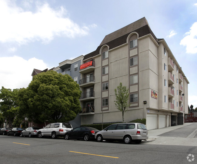 City Park Apartments, usc, 1246 W 30th St, Los Angeles, CA 90007, USA