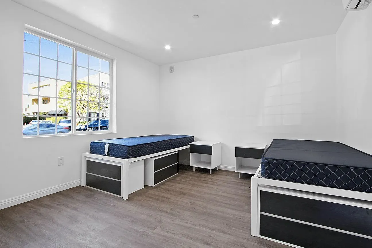 668 28th, usc, 668 W 28th St, Los Angeles, CA 90007, USA