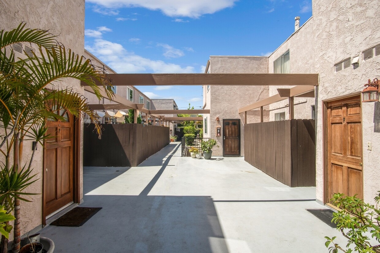3121 Colorado Ave, smc, 3121 Colorado Ave, Santa Monica, CA 90404