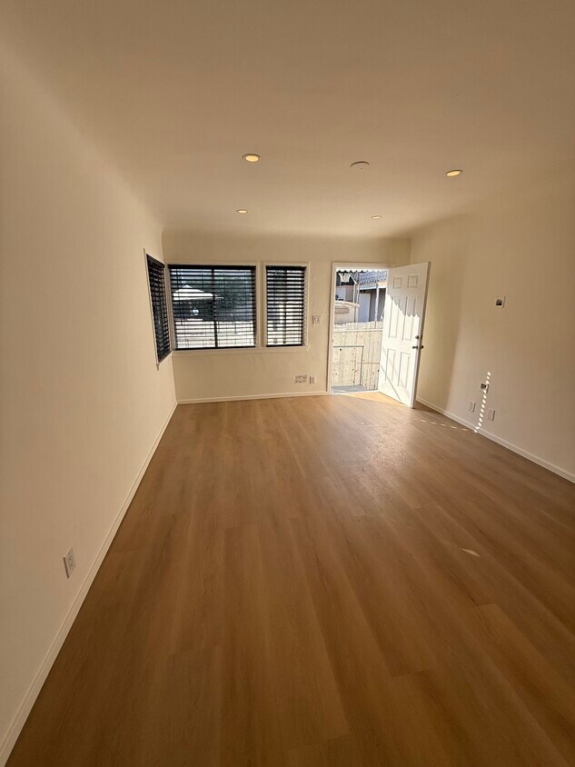 1543 11th St, smc, Santa Monica, CA 90401