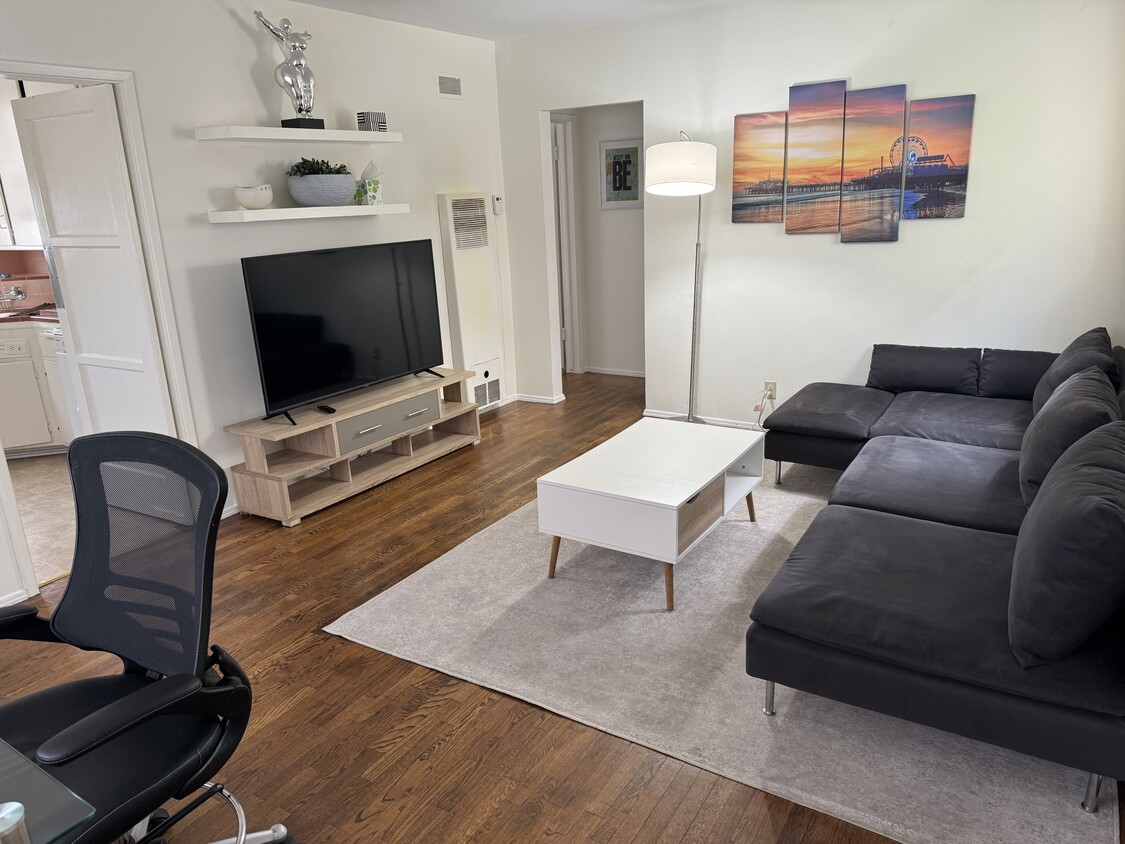 2312 3rd St, smc, 2312 3rd St, Santa Monica, CA 90405, Ocean Park