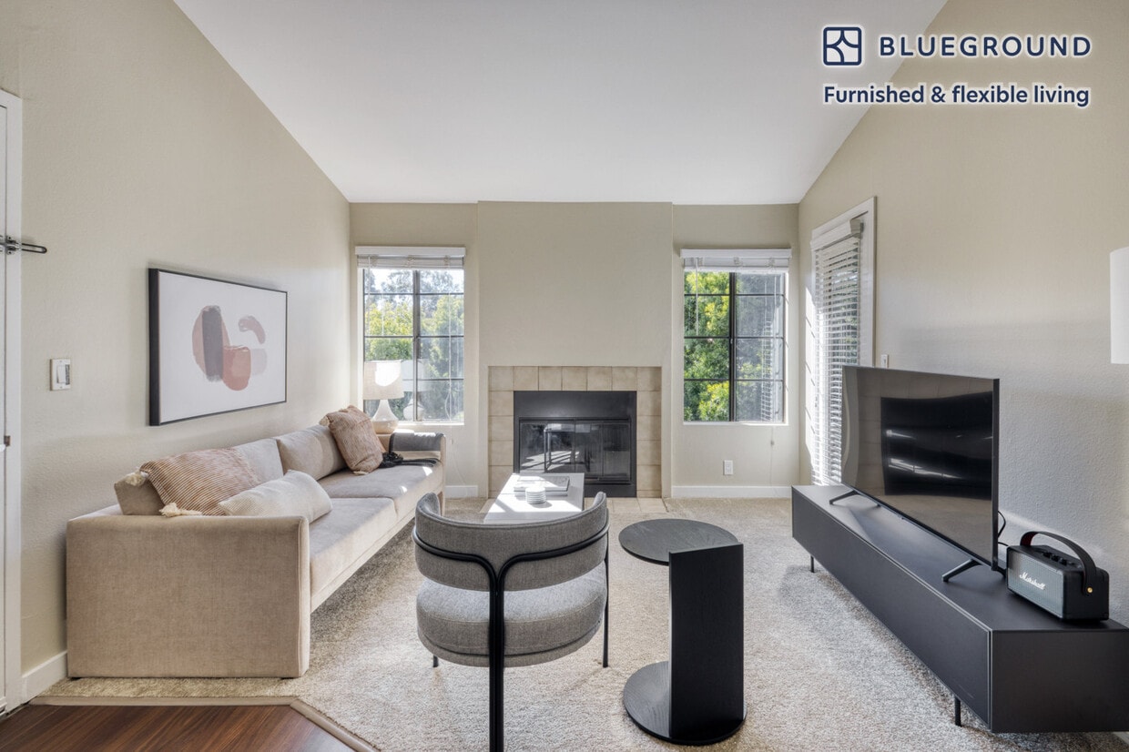 7235 Charmant Dr, ucsd, 7235 Charmant Dr, San Diego, CA 92122