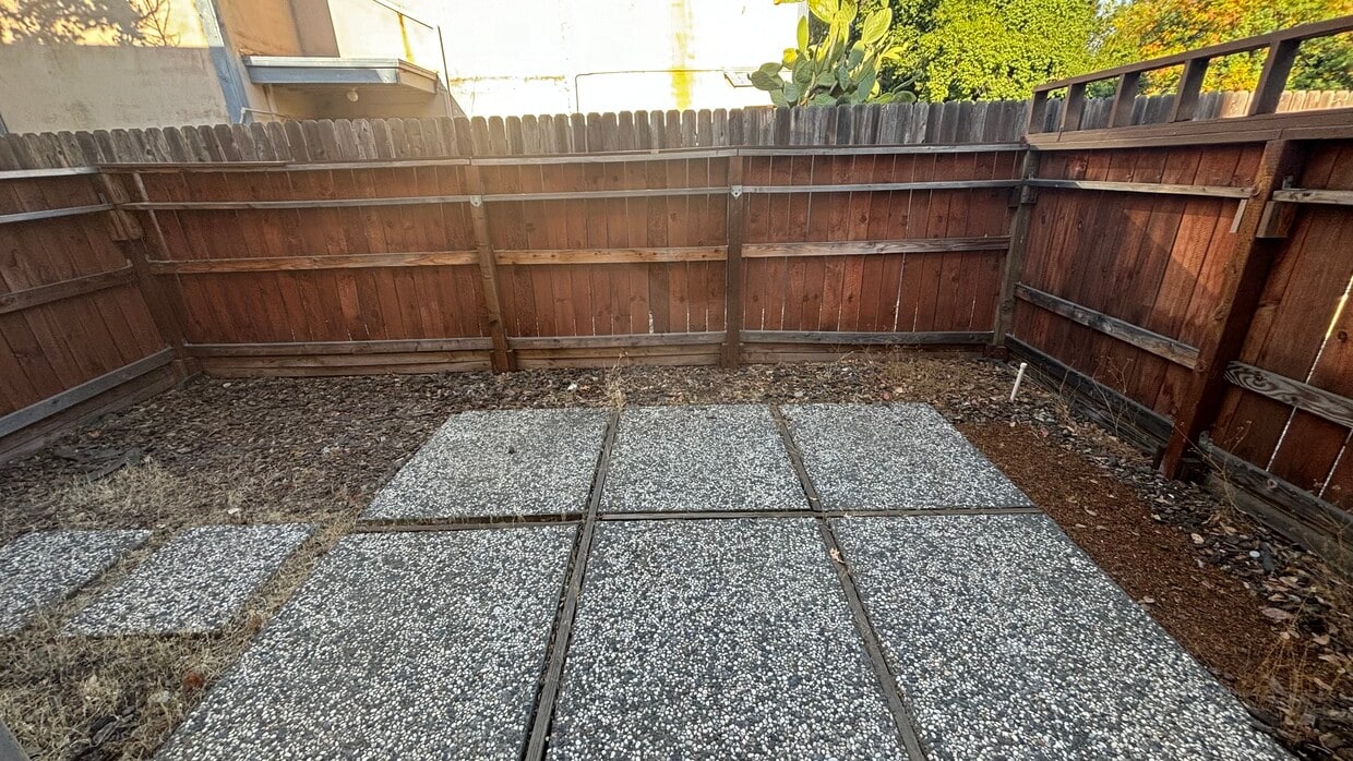 1352 Drake Dr, ucd, 1352 Drake Dr, Davis, CA 95616