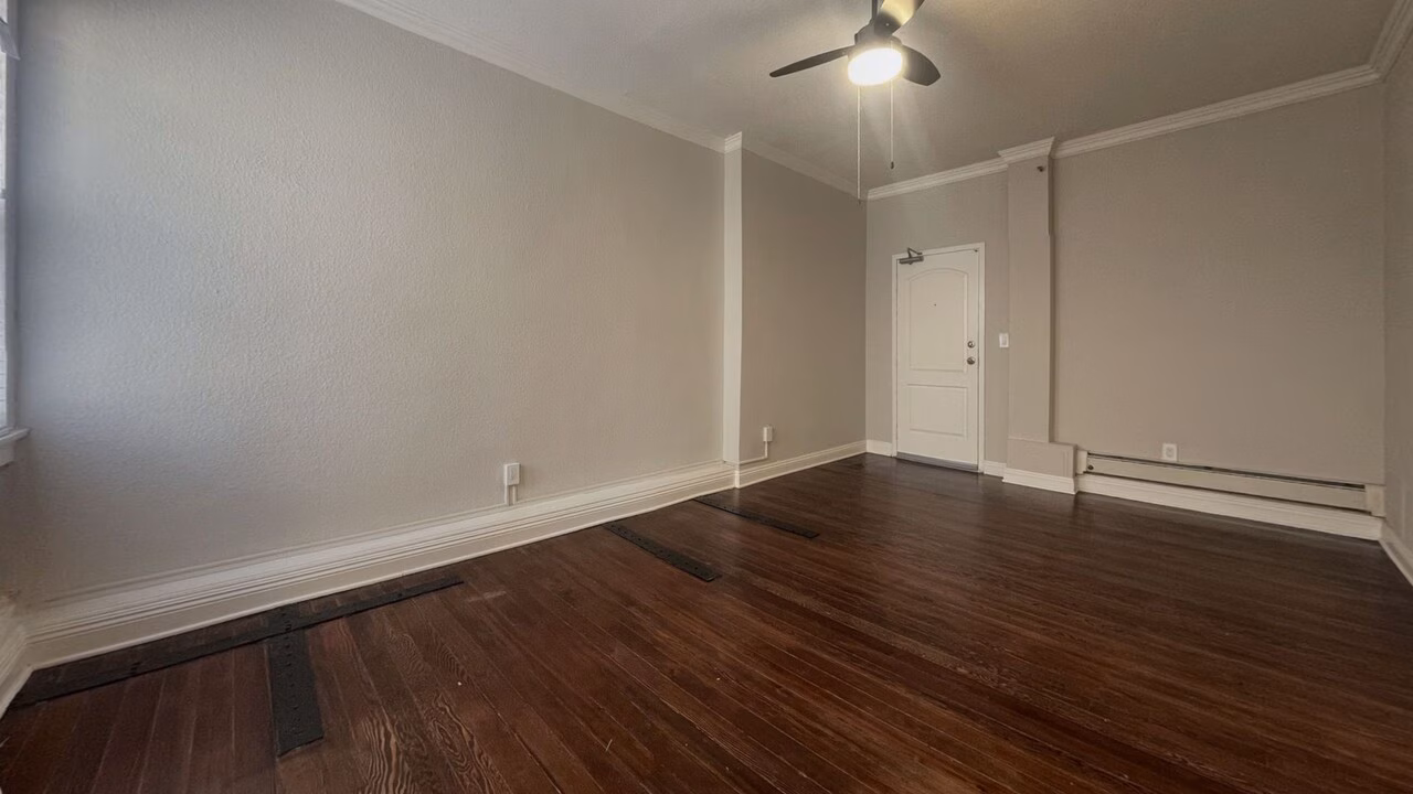 La Chalfonte Apartments...Newly Renovated ..., usc, 720 Normandie Ave, Los Angeles, CA 90005, USA