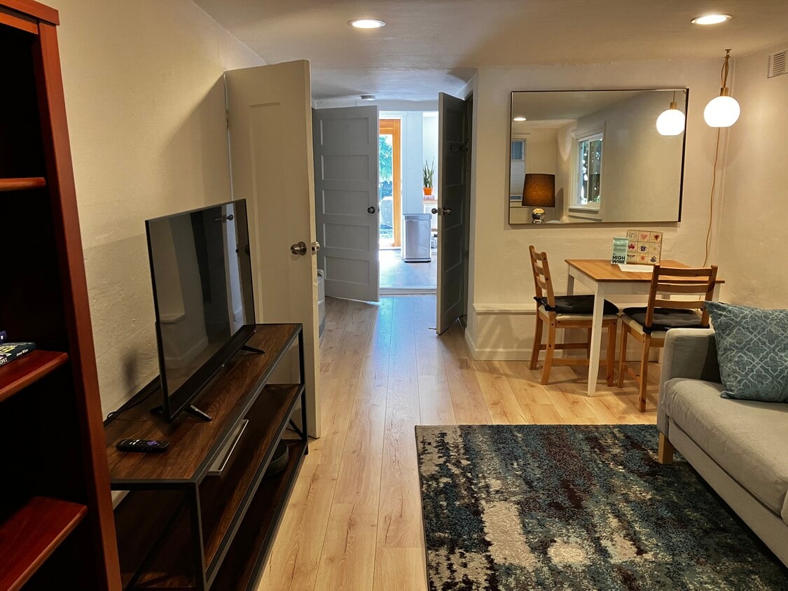 2206 10th St, ucsb, 2206 10th St, Berkeley, CA 94710, Southwest Berkeley, Alameda County, California, United States