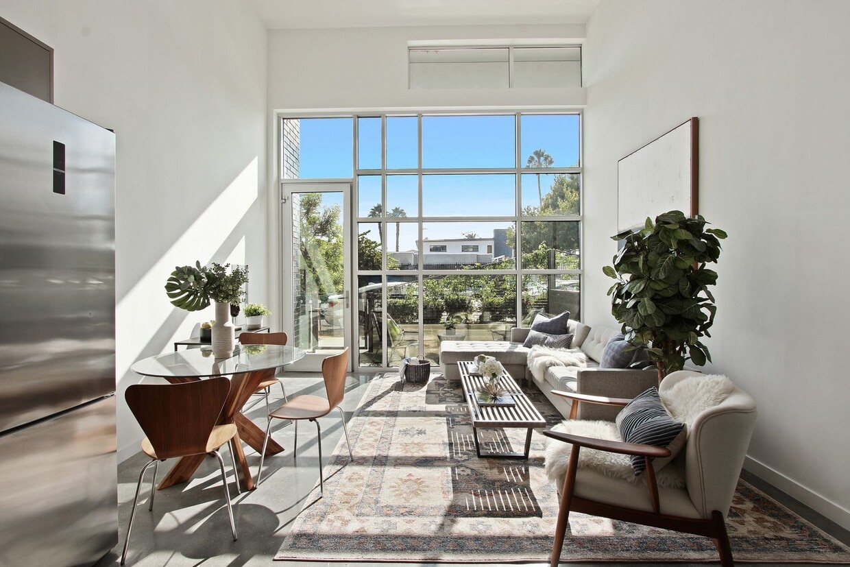 3008 Santa Monica Blvd Unit 101, smc, 3008 Santa Monica Blvd Unit 101, Santa Monica, CA 90404