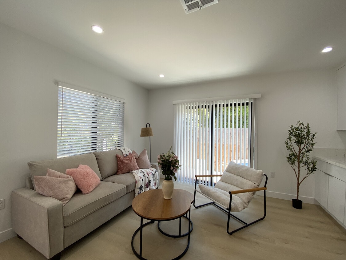 1922 11th St, smc, 1922 11th St, Santa Monica, CA 90404, United States
