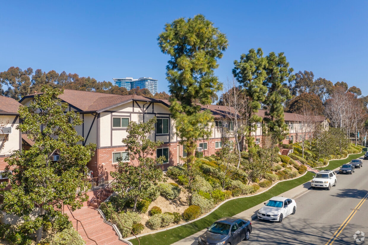 Village View, ucsd, 8155 Cargill Ave, San Diego, CA 92122