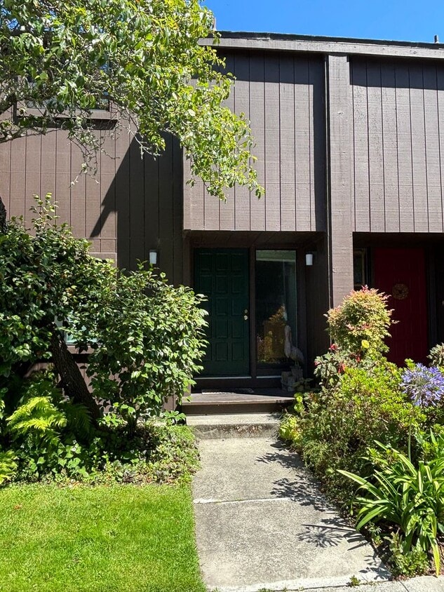 110 Shelter Lagoon Dr, ucsc, 110 Shelter Lagoon Dr, Santa Cruz, CA 95060