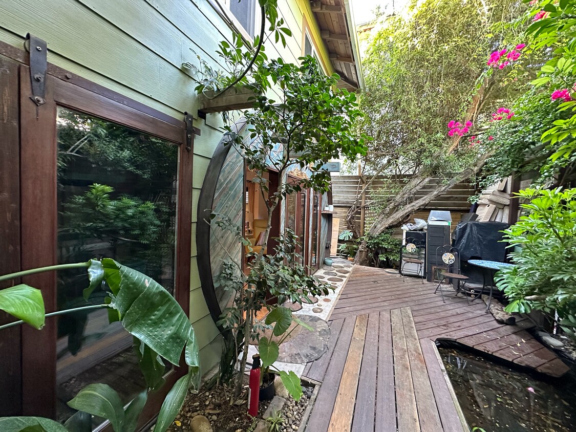 2925 Strongs Dr, smc, 2925 Strongs Dr, Los Angeles, CA 90291