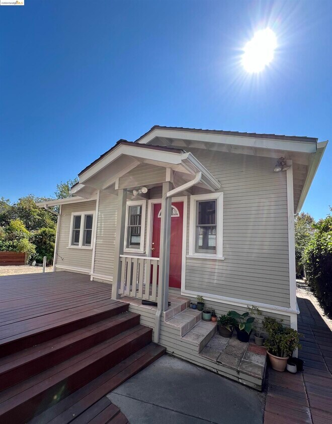 2438 Martin Luther King Jr Way, berkeley, 2438 Martin Luther King Jr Way, Berkeley, CA 94704