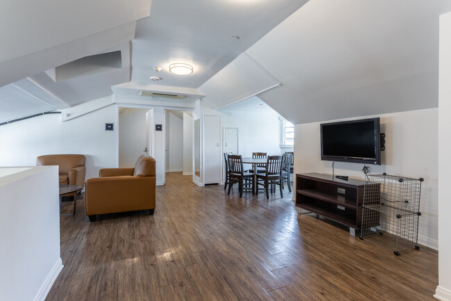 1259 W 36th Pl, usc, 1259 W 36th Pl, Los Angeles, CA 90007, USA