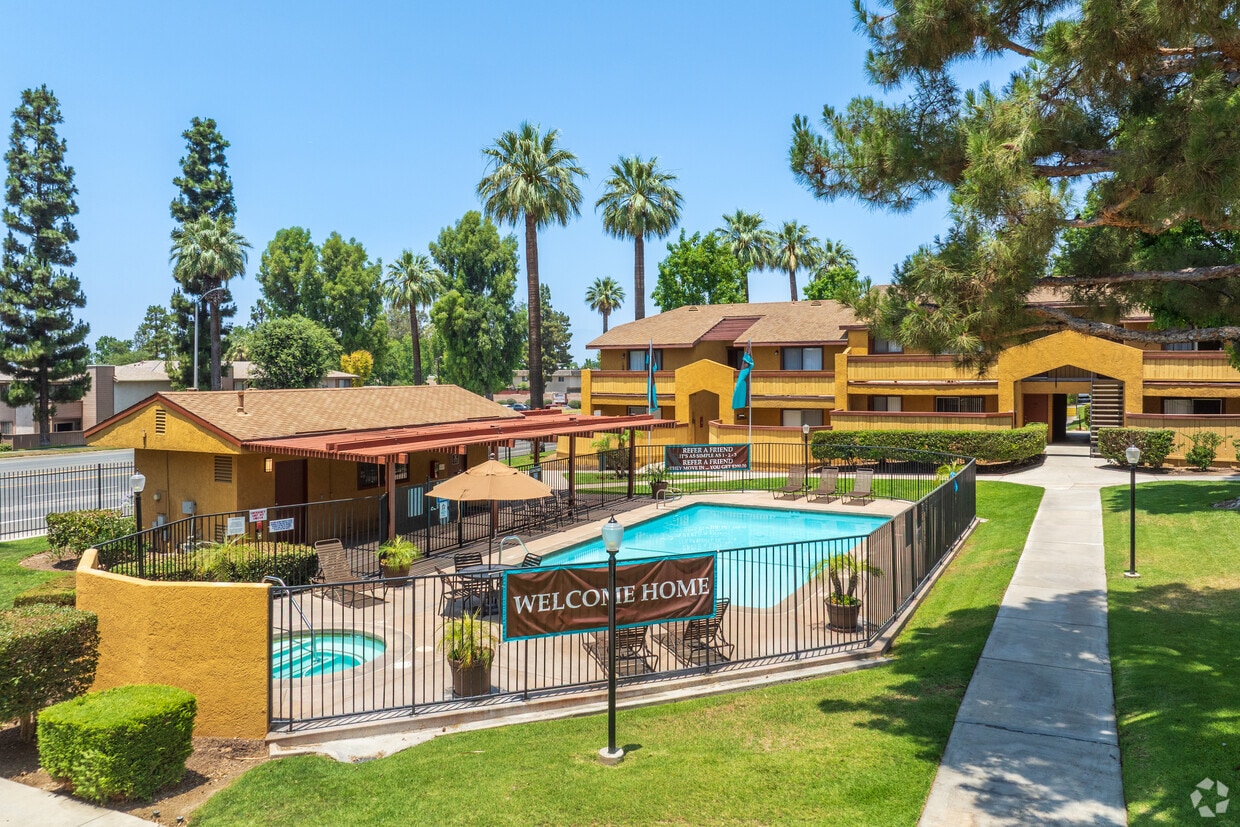 Concord Square Apartments, ucr, 2700 Iowa Ave, Riverside, CA 92507