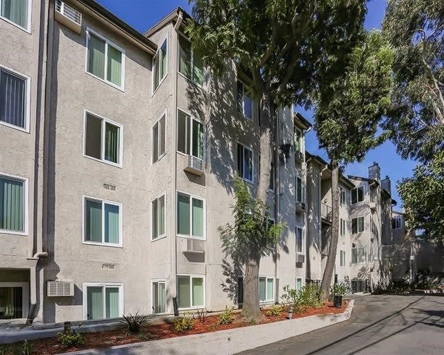 Woodcliff Apts, ucla, 3201 Overland Ave, Los Angeles, CA 90024