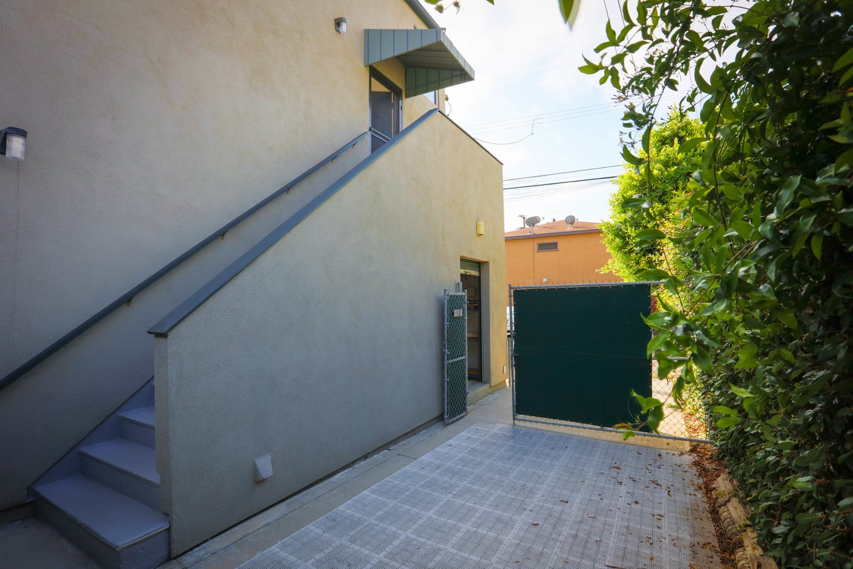 3016 Ruskin St, smc, 3016 Ruskin St, Santa Monica, CA 90405, Ocean Park, Los Angeles County, California, United States