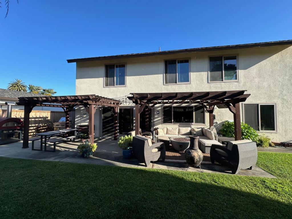 7166 Armstrong Rd, ucsb, 7166 Armstrong Rd, Goleta, CA 93117
