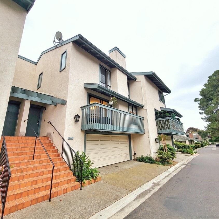 8271 Caminito Modena, ucsd, 8271 Caminito Modena, San Diego, CA 92037