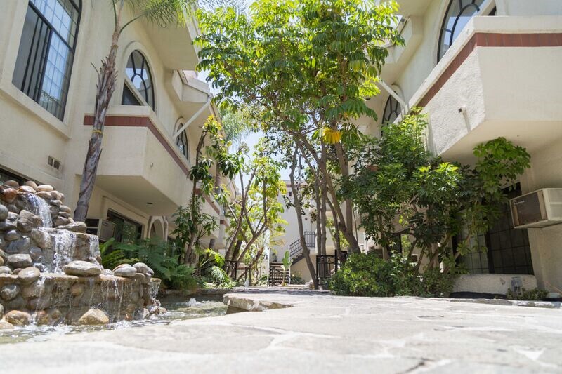 3825 McLaughlin Ave, Los Angeles, CA 90066, smc, 3825 McLaughlin Ave, Los Angeles, CA 90066