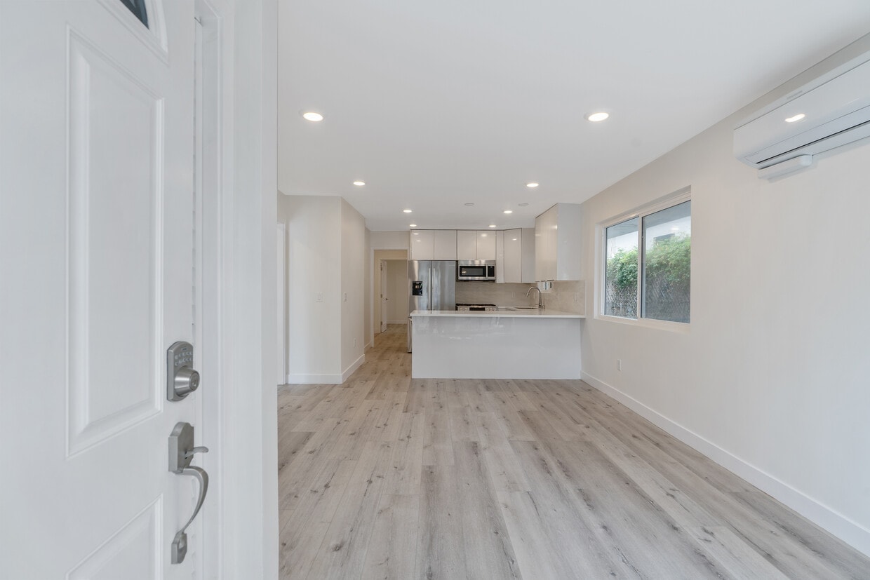 1025 Pleasantview Ave, smc, 1025 Pleasantview Ave, Venice, CA 90291, Los Angeles County