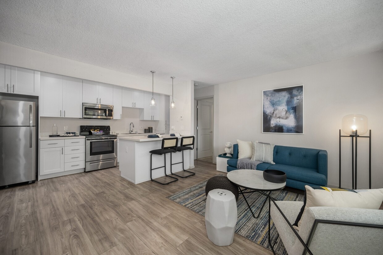 Pinecrest Apartments, ucd, 920 Cranbrook Ct, Davis, CA 95616