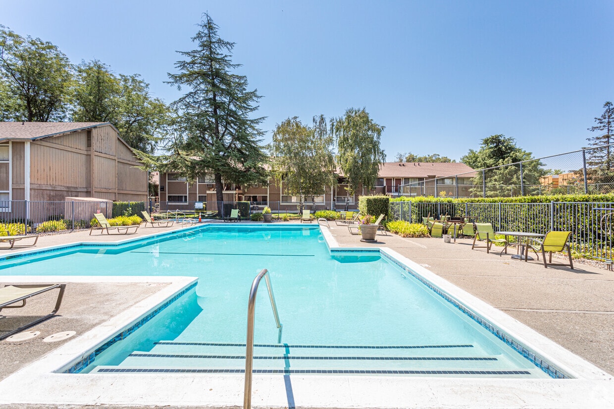 J Street, ucd, 1111 J St, Davis, CA 95616