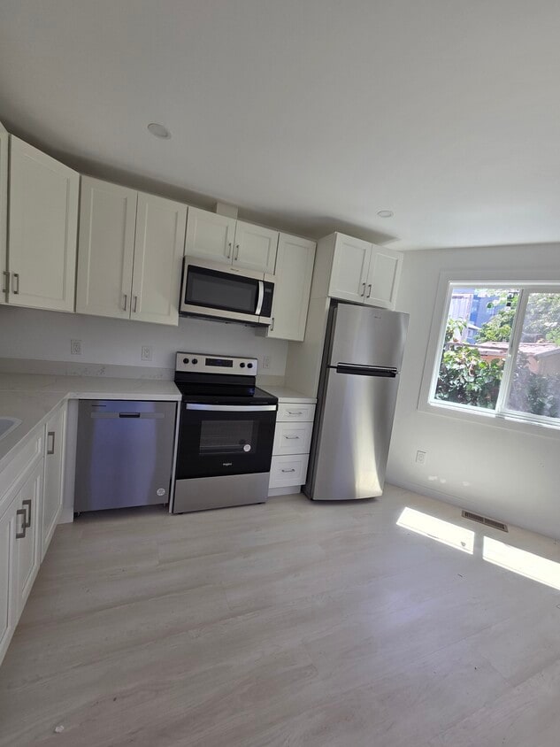 1015 47th St, berkeley, 1015 47th St, Emeryville, CA 94608
