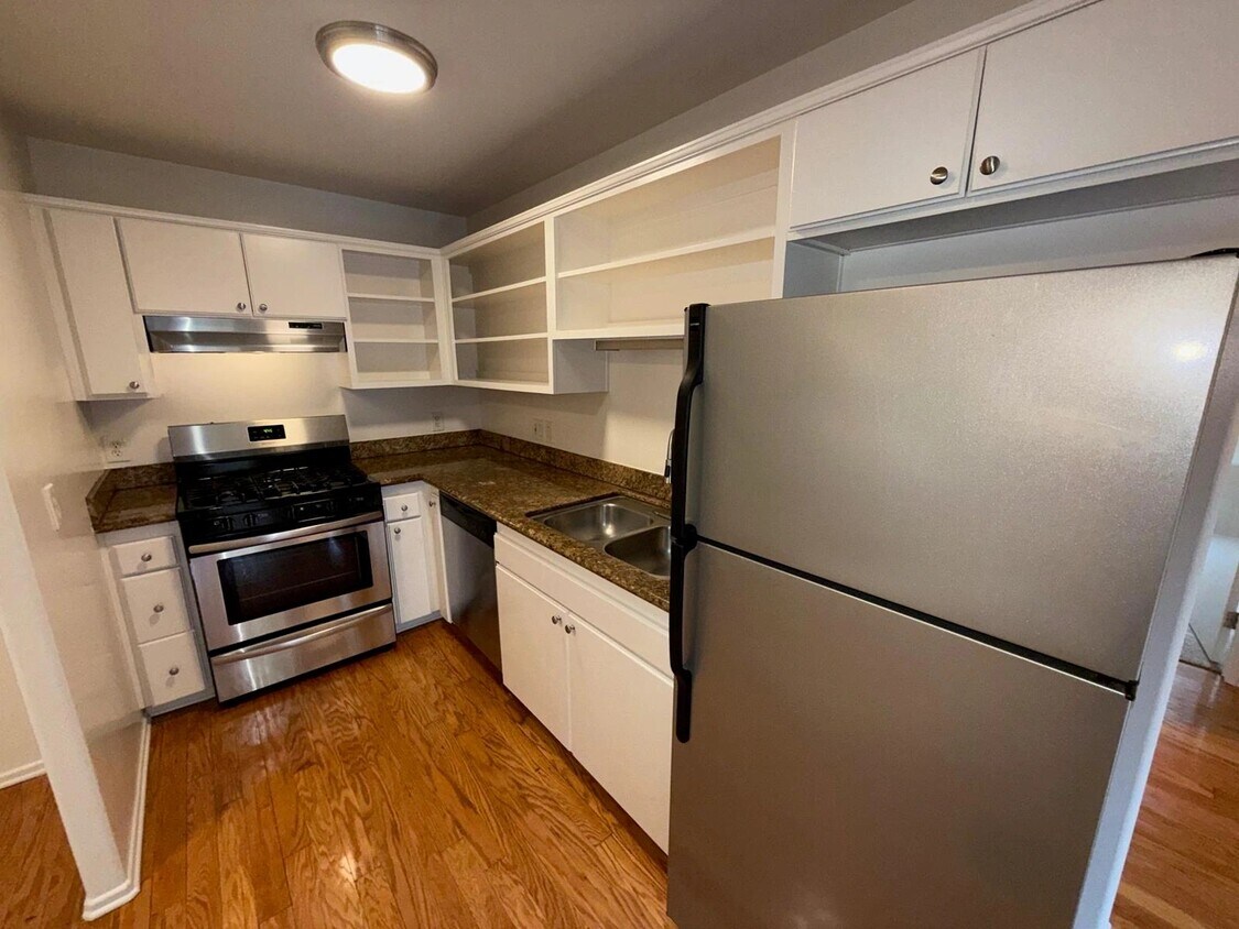 1544 9th St, smc, 1544 9th St, Santa Monica, CA 90401
