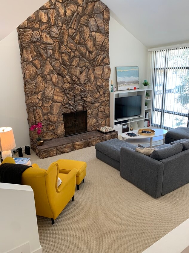 2102 Neilson Way, smc, 2102 Neilson Way, Santa Monica, CA 90405