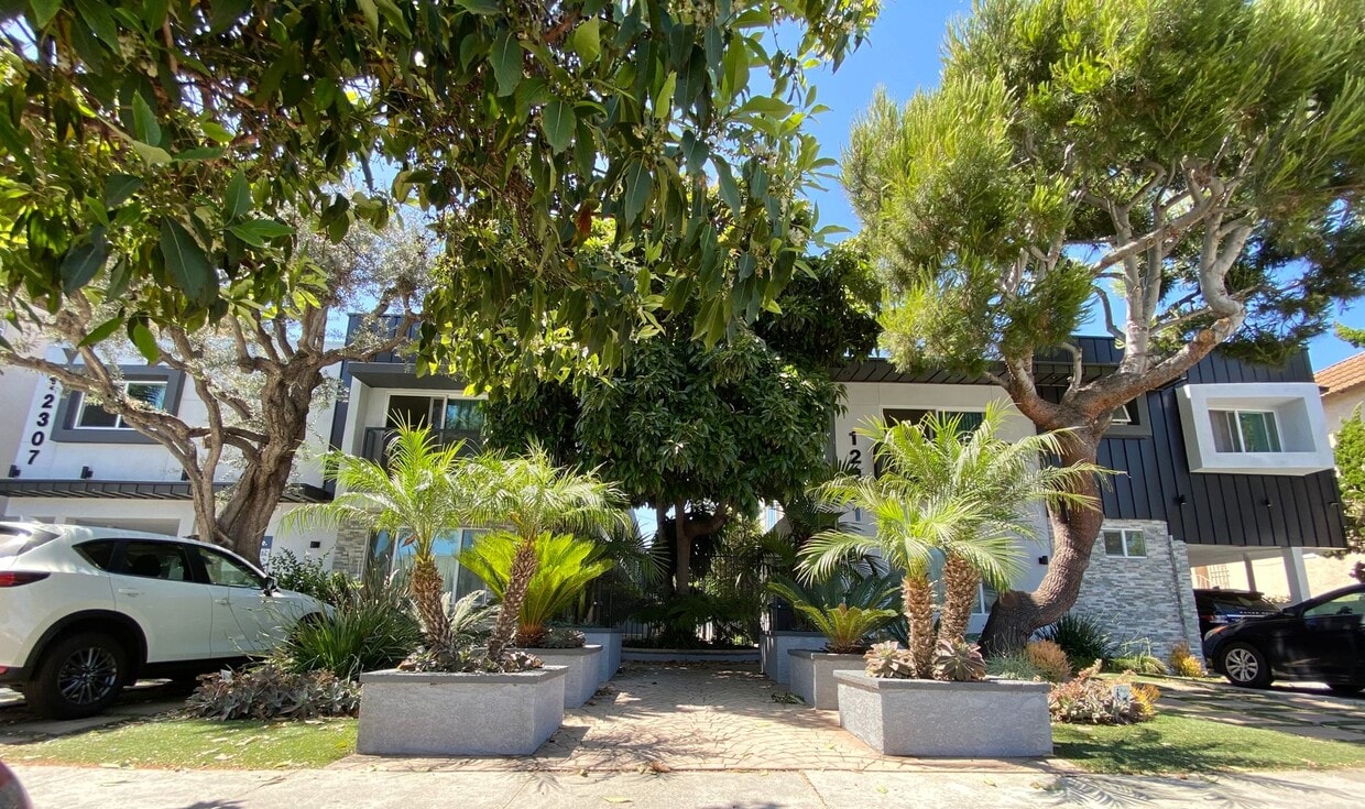 12301-12307 Pacific Ave, smc, 12301-12307 Pacific Ave Unit 01 09, Los Angeles, CA 90066
