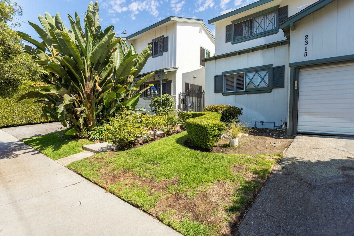2309 5th St & 2310 6th St Apartments, smc, 2309 5th St, Santa Monica, CA 90405