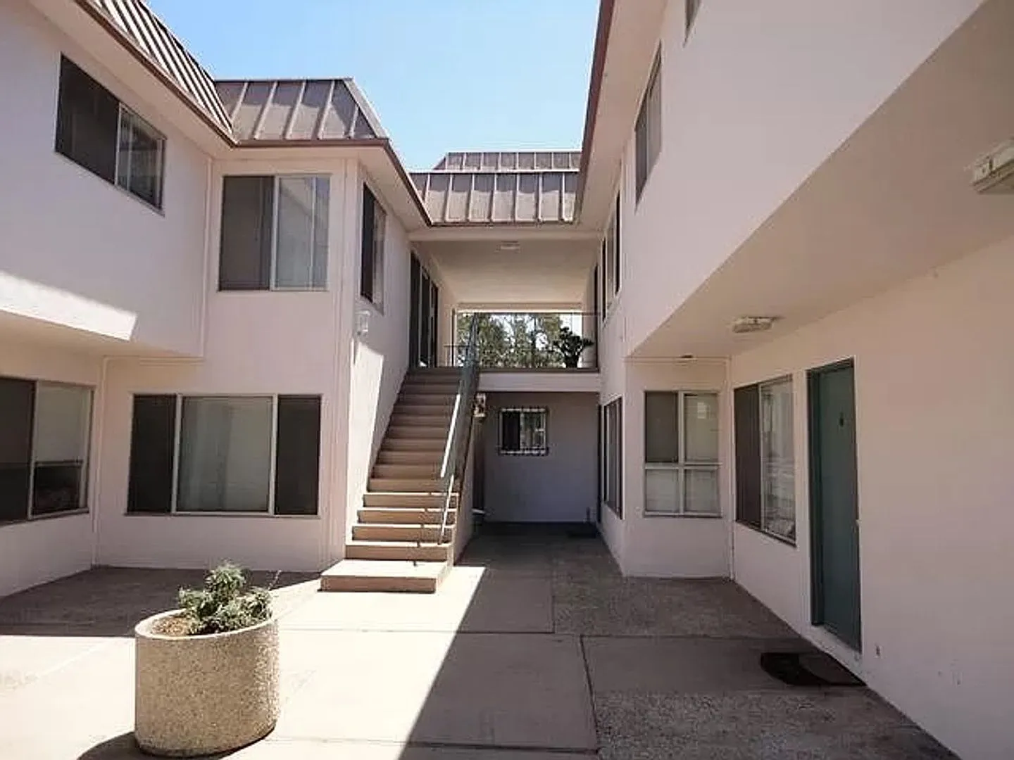 6753 Abrego Rd, ucsb, The Meadows Apts, 6753 Abrego Rd, Goleta, CA 93117, USA