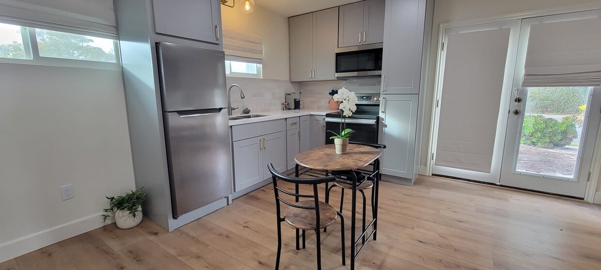 4347 Governor Dr, ucsd, 4347 Governor Dr, San Diego, CA 92122
