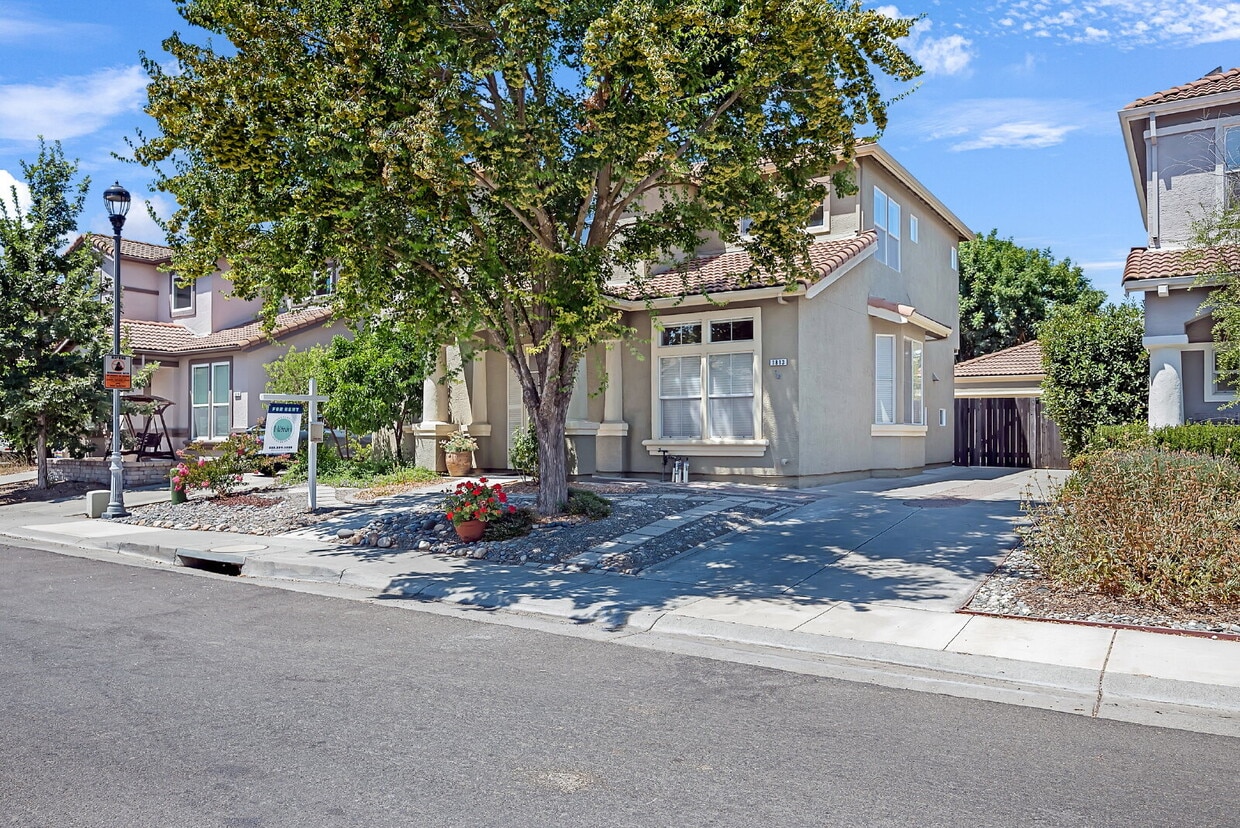 1813 Tahoe Pl, ucd, 1813 Tahoe Pl, Davis, CA 95616