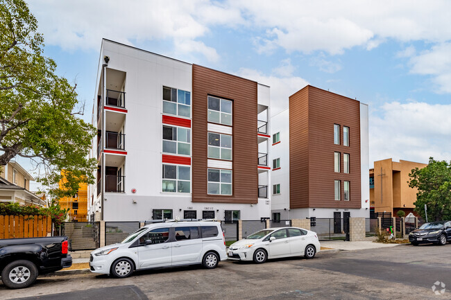 1360 W 35th Student Housing, usc, 1360 W 35th St, Los Angeles, CA 90007, USA