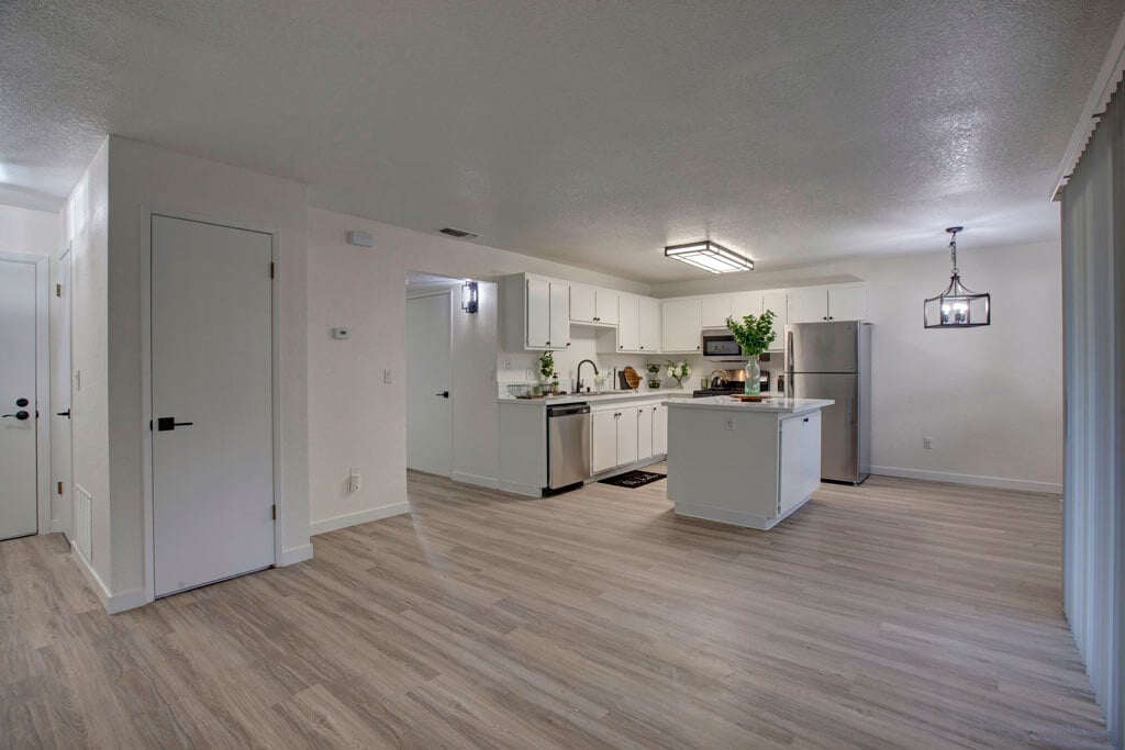 811 F St, ucd, 811 F St, Davis, CA 95616