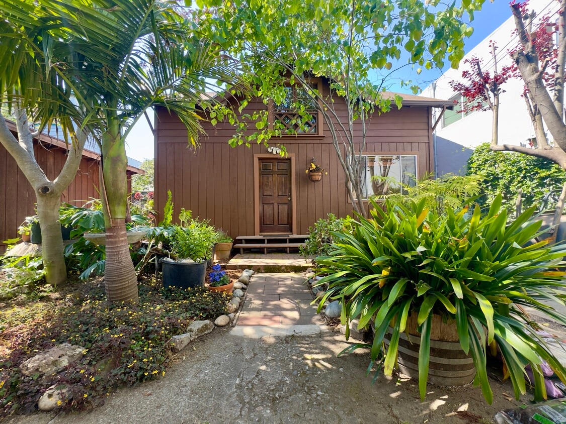 319 Alcatraz Ave, ucsb, 319 Alcatraz Ave, Oakland, CA 94618