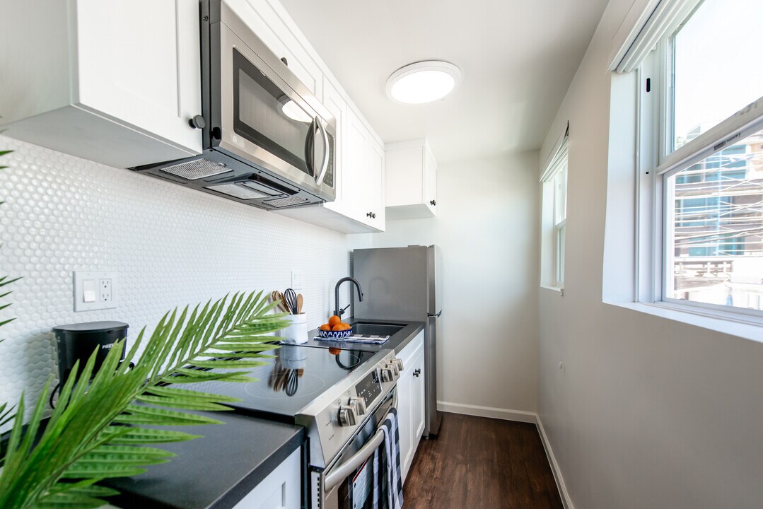 The Purser, smc, 1659 Ocean Front Walk, Santa Monica, CA 90401