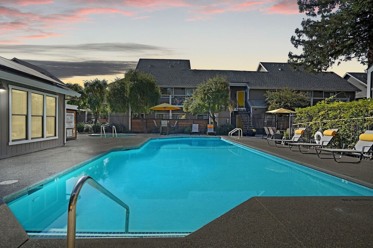 La Salle Apartments, ucd, 880 Alvarado Ave, Davis, CA 95616