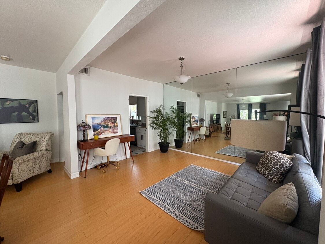 1209 Amherst Ave, smc, 1209 Amherst Ave, Los Angeles, CA 90025