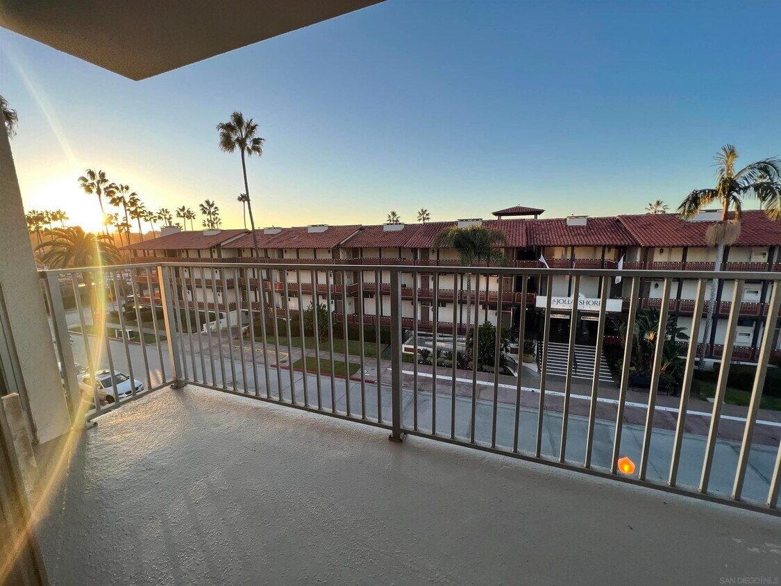 8111 Camino Del Oro, ucsd, 8111 Camino Del Oro, San Diego, CA 92037