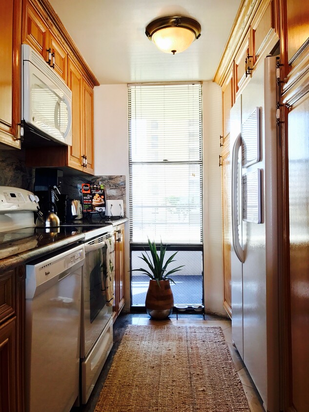 4265 Marina City Dr, smc, 4265 Marina City Dr, Marina Del Rey, CA 90292