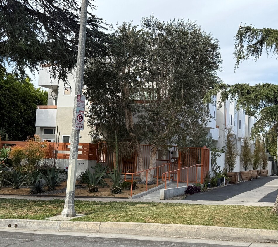 1827 16th St, smc, 1827 16th St, Santa Monica, CA 90404