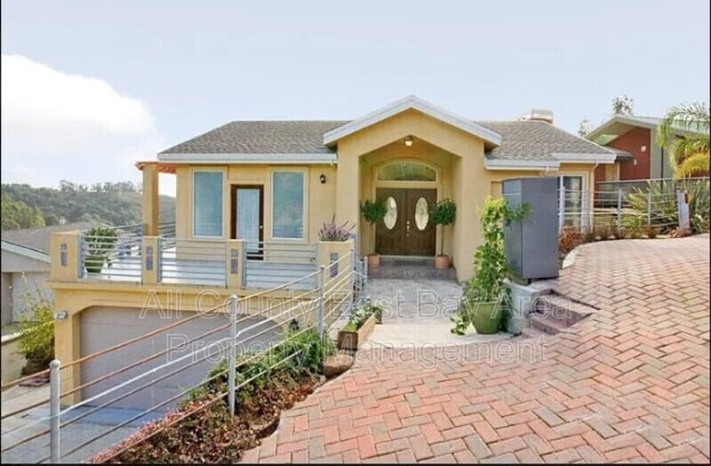 6840 Charing Cross Rd, berkeley, 6840 Charing Cross Rd, Berkeley, CA 94705