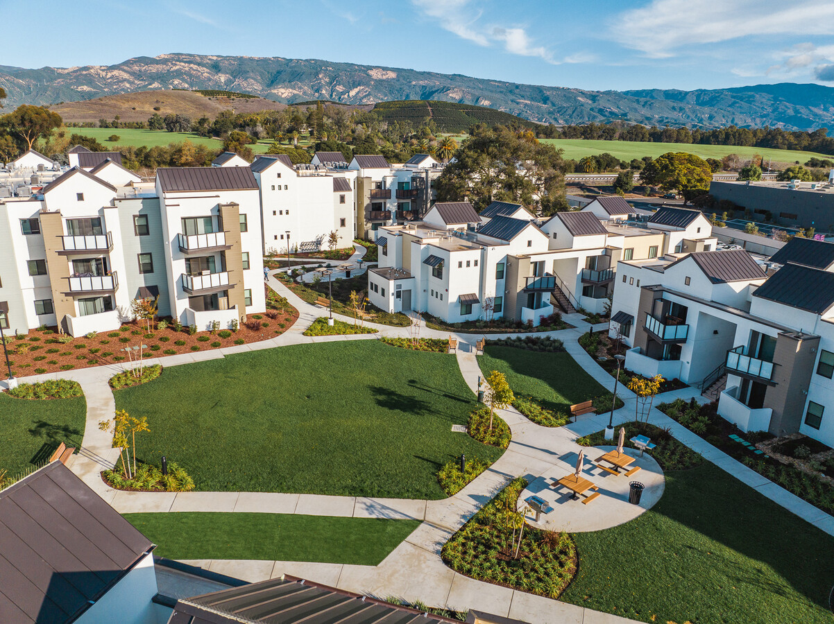 Cortona Point, ucsb, 100 Cortona Point Dr, Goleta, CA 93117